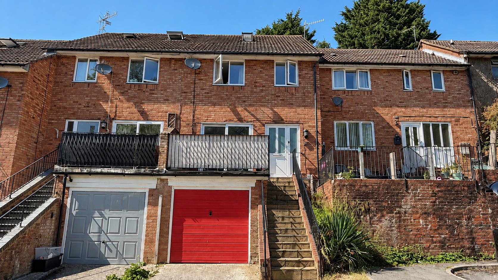4 bed property in Sedlescombe Gardens, St. Leonards-On-Sea